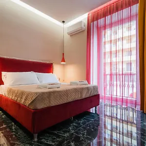 Affittacamere Lucignoloroom Stazione, Napoli